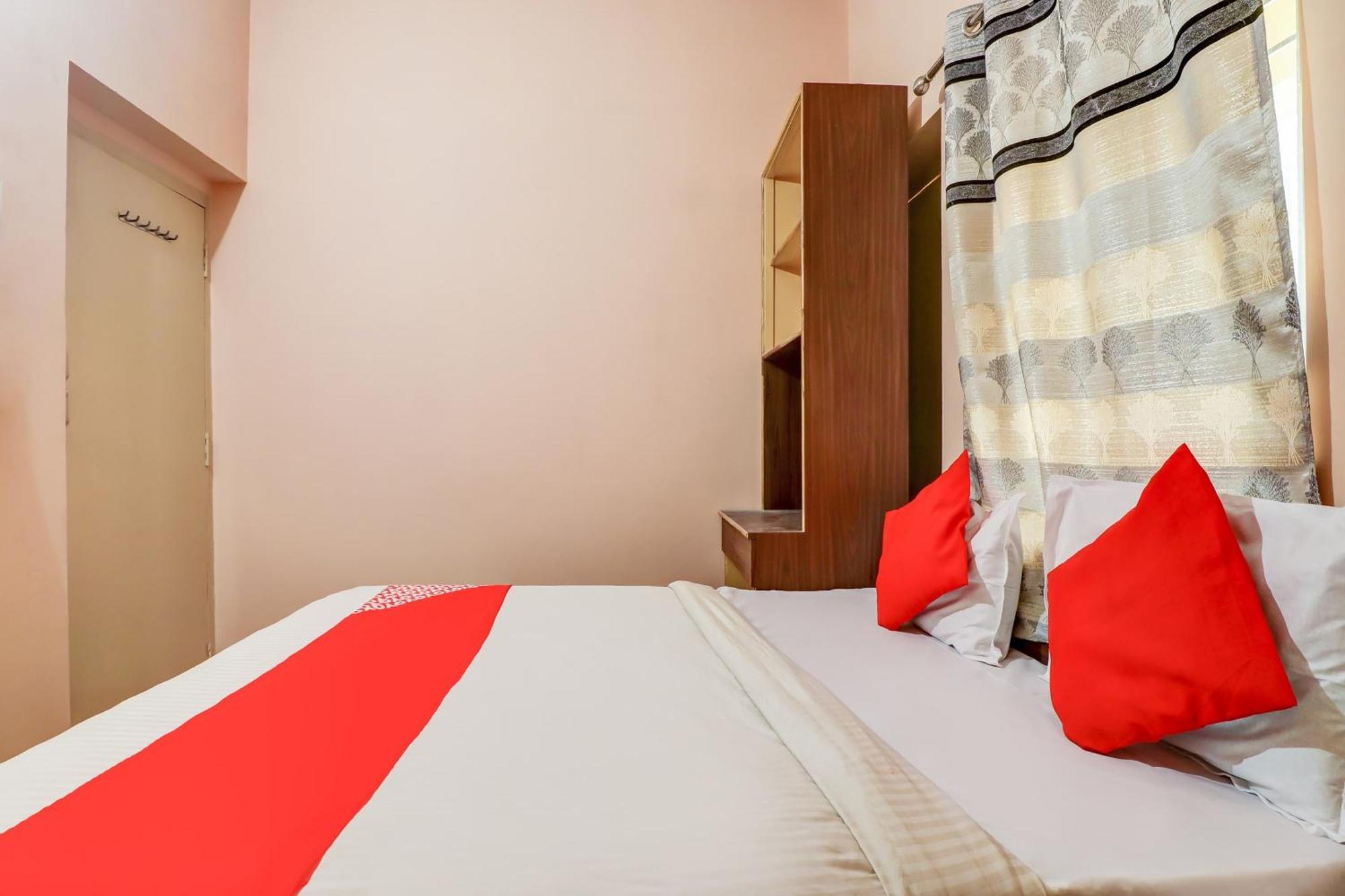 Hotel O Sidhu Kanhu & Banquet Ranchi Exteriör bild