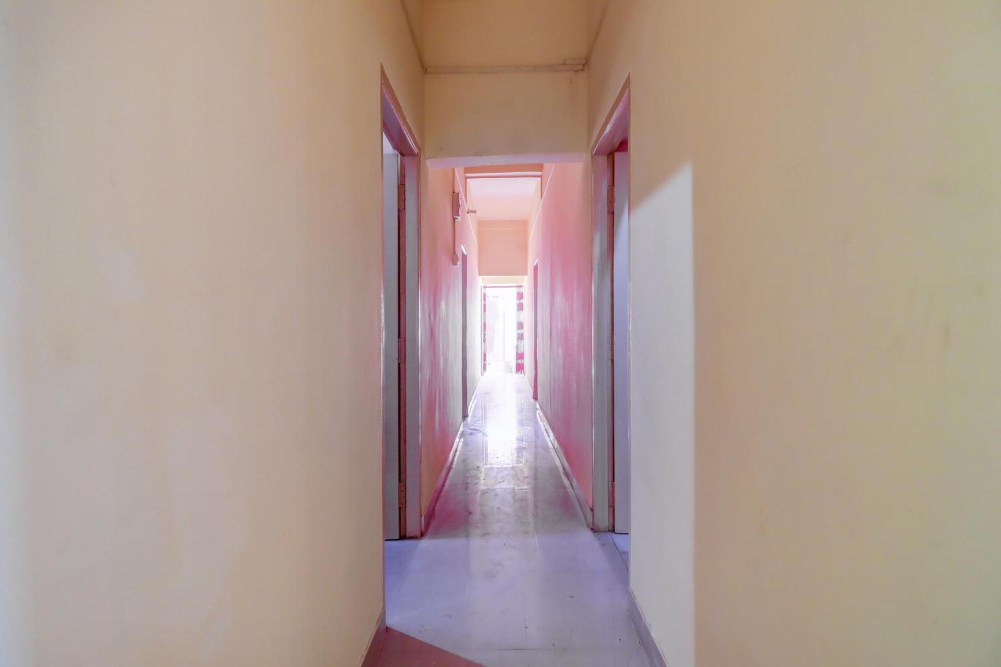 Hotel O Sidhu Kanhu & Banquet Ranchi Exteriör bild